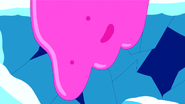 S5e14 Face on pink substance.png (730 KB) Face seen on the pink substance