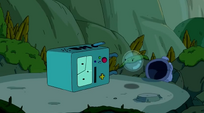 S5 e17 BMO with a broken screen