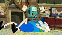 S5e6 BMO w bread jumping on Finns belly