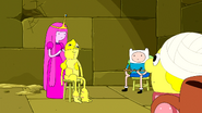 Princess Bubblegum showing Lemonhope the newly constructed Earl.