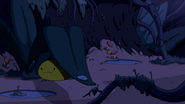 S4e23 Mudscamp hiding under a leaf