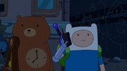 S9e10 Clock Bear and Finn