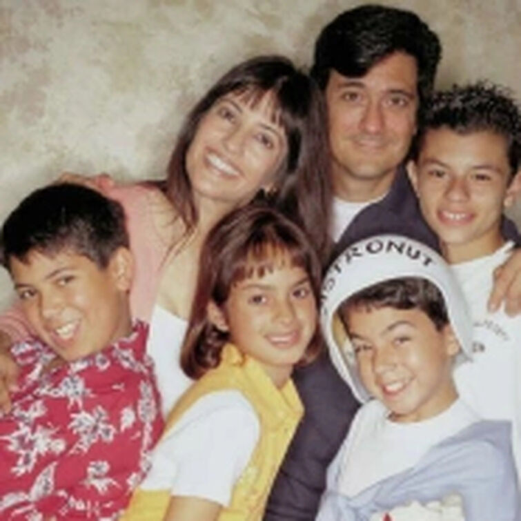 Photo shoots of The Brothers Garcia (2000-2003) | Fandom