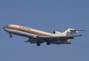 United Airlines Boeing 727-222; N7646U@LAX, September 1991