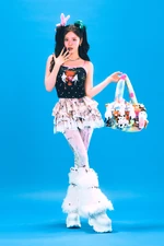 Hot Mess Teaser 1 Ningning (1).jpg (4.14 MB) Hot Mess (1)