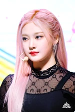 Ningning Illusion Music Core 22.07.16 2.jpeg (323 KB) Music Core 22.07.16 No.2