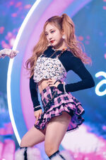 Ningning Inkigayo 22.01.09 6.jpg (1.24 MB) Inkigayo 22.01.09 No.6
