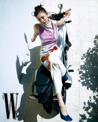 Ningning W Korea June 2023 5.jpeg (233 KB)