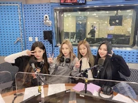 20.12.09 (1077Power Instagram) No.1