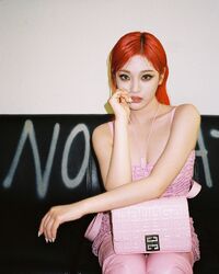 Ninging X Givenchy 5.jpg (211 KB)