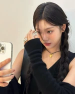 Ningning Instagram 23.08.03 1.jpeg (126 KB)
