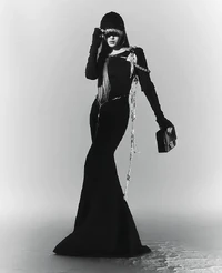 Ningning Harper's Bazaar Korea January 2022 3.jpeg (49 KB)