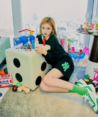 Ningning X MLB 9.jpeg (202 KB)