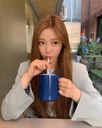 Ningning Instagram 21.02.17 2.jpeg (192 KB) 21.02.17 No.2