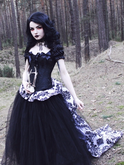 Gothic dress  Goth dress, Goth prom dress, Elegant goth