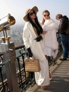 Fur coat women.jpg (60 KB)