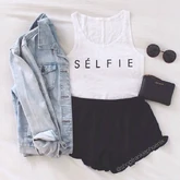 Bwg-selfie-top.jpg (66 KB)