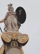 Athena-statue