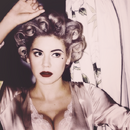 Singer Marina Diamandis in Primadonna