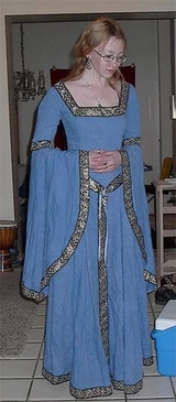 Dress.jpg (29 KB)