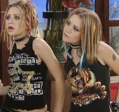 Teenpunkfashion.jpg (95 KB) Mary-Kate and Ashley Olsen.