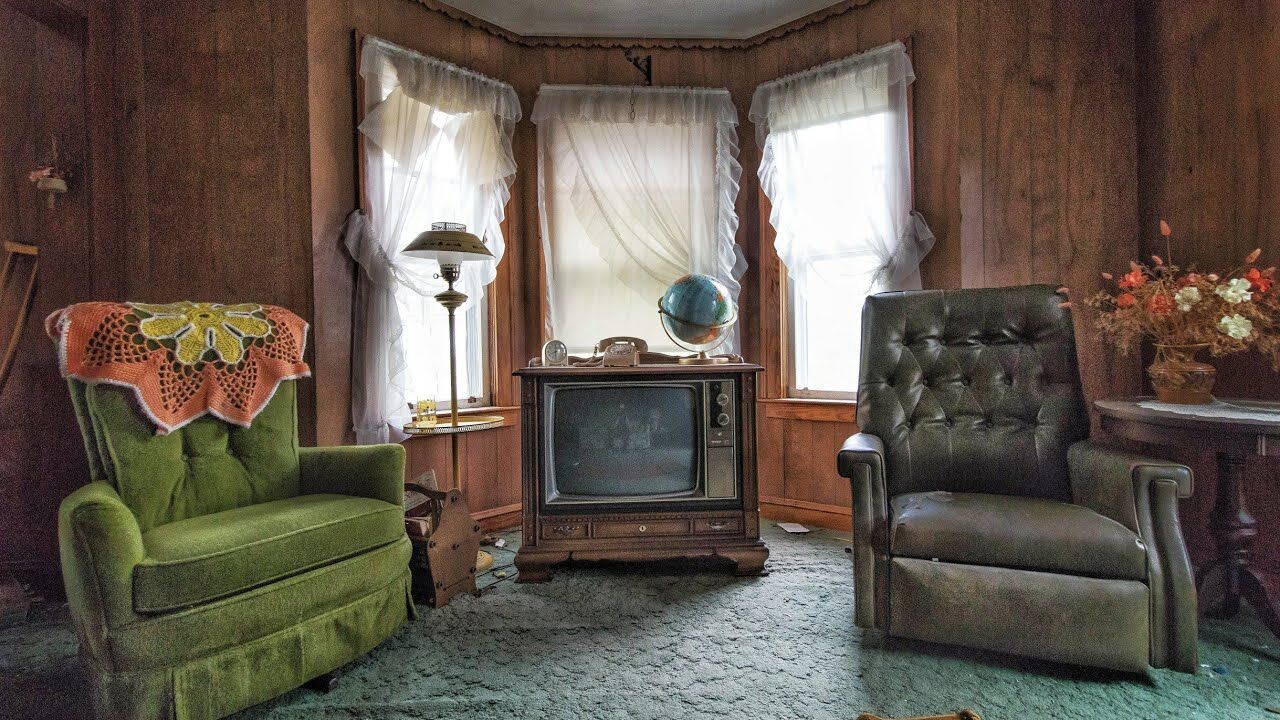 Old living room.jpg