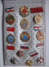 3aa37fd69ecc8b11161f7df964baf586.jpg (40 KB) Memorabilia badges