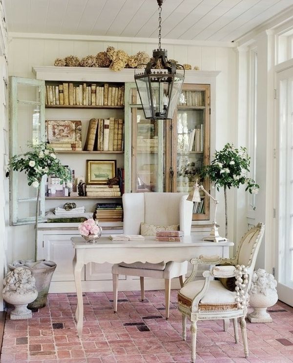 How to achieve the shabby chic style in your living room