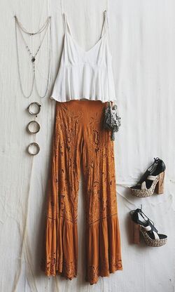Hippie 2025 clothing essentials
