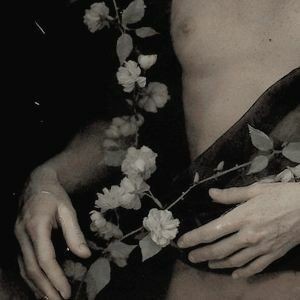 Male-painting-ivy-classic.jpg