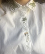 https://xyrion-kyrel.tumblr.com/post/190965303976/hand-embroidered-froggy-shirt (274 KB) Embroidered shirt by xyrion-kyrel on Tumblr