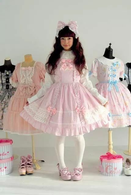 Classic Lolita, Lolita Fashion Wiki