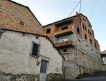Casas no terminadas en Maceda