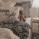 French girly bed.jpeg (88 KB)