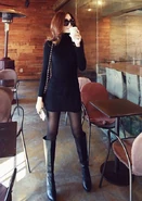 Black outfit lady coffee.jpg (53 KB)
