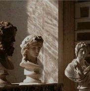 Statues.jpg (38 КБ)