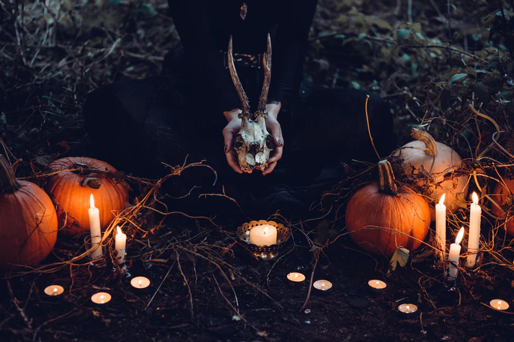 Looking for advice for Halloween: Black Metal Corpse Paint : r