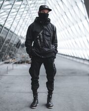 Techwear outfit