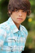 Noah-centineo-1361075872