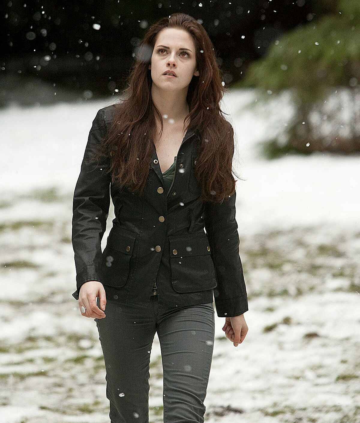 bella cullen as a newborn vampire