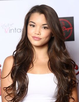 Paris-berelc-at-sabrina-carpenter-s-16th-birthday-party-in-los-angeles 1