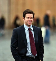 O-MARK-WAHLBERG-PAIN-AND-GAIN-facebook