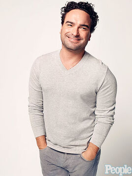 Johnny-galecki-435