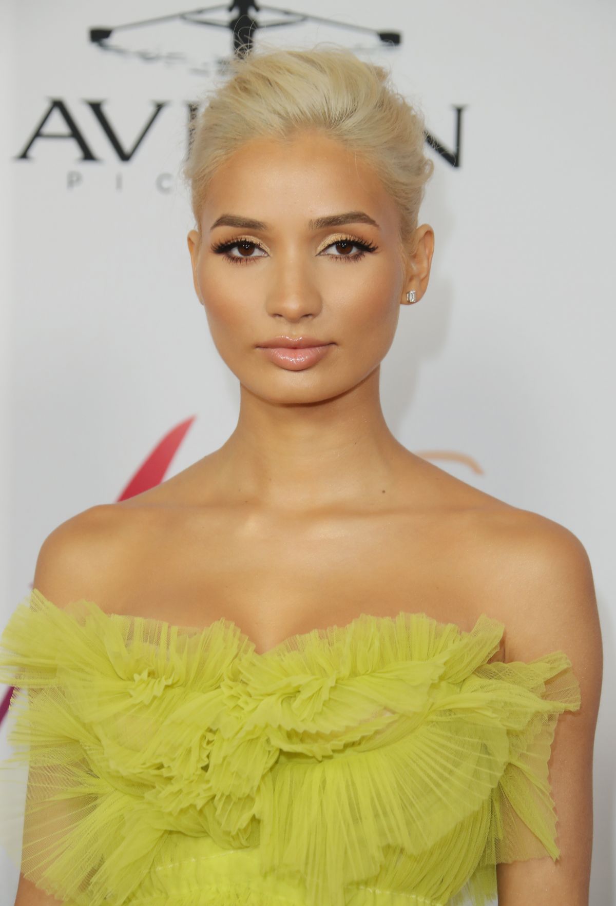 Pia Mia | After Wiki | Fandom