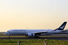 Cathay Pacific, Airbus A350-941, B-LRC (29079358816)