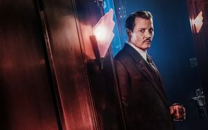 Johnny-depp-as-cassetti-in-murder-on-the-orient-express