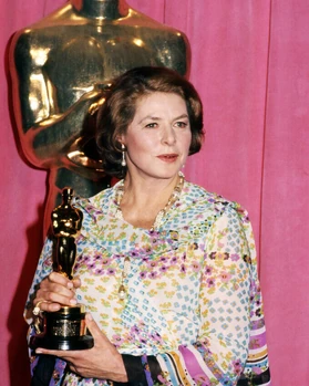  at the 47th , having just won the Best Supporting Actress trophy for 