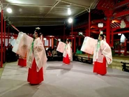 Miko performing kagura