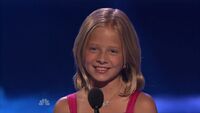 Jackieevancho