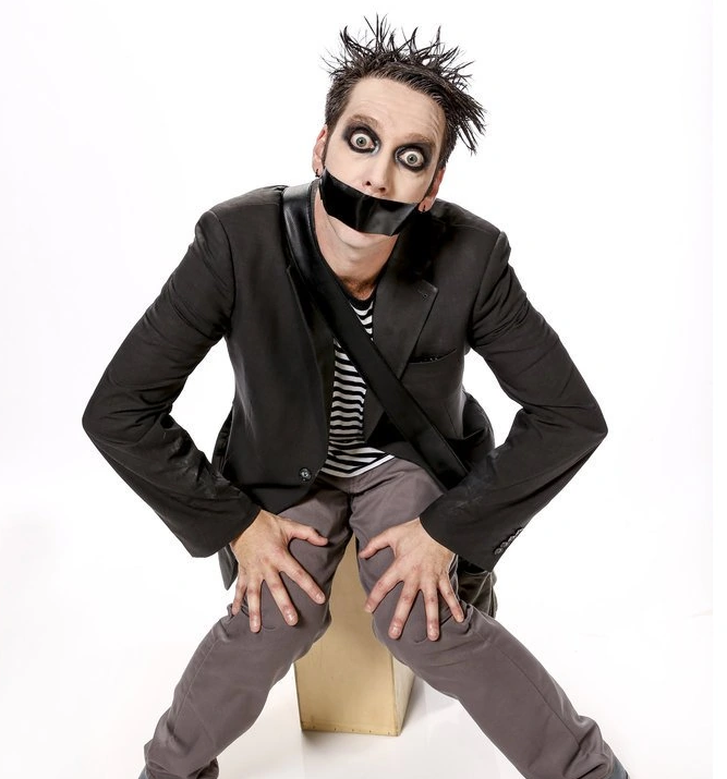 tape face кто такой. Смотреть фото tape face кто такой. Смотреть картинку tape face кто такой. Картинка про tape face кто такой. Фото tape face кто такой